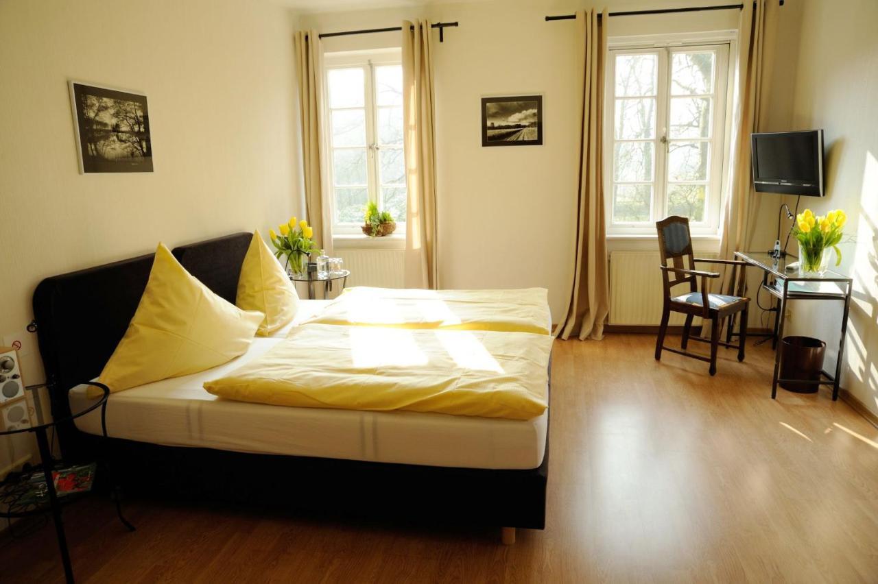 Doppelzimmer mit Gartenblick