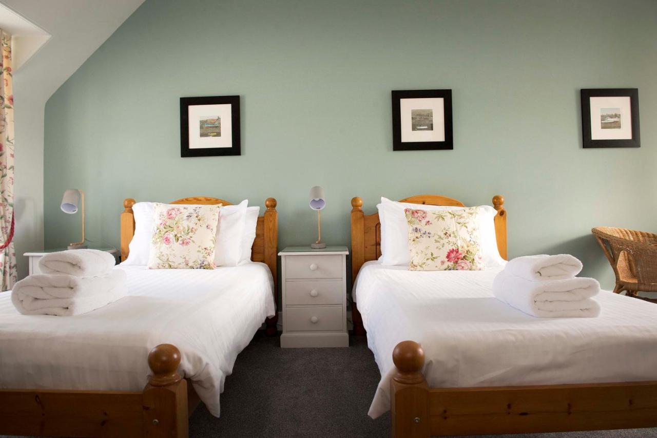 Large Twin Room,1107281865:JPEG