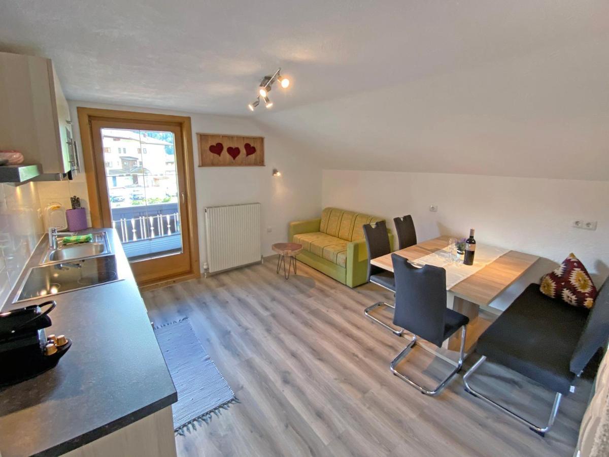 Two-Bedroom Apartment,1111563765:JPEG