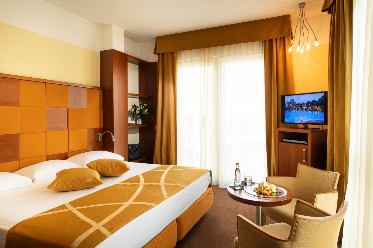Classic Double Room,1646887225:JPEG