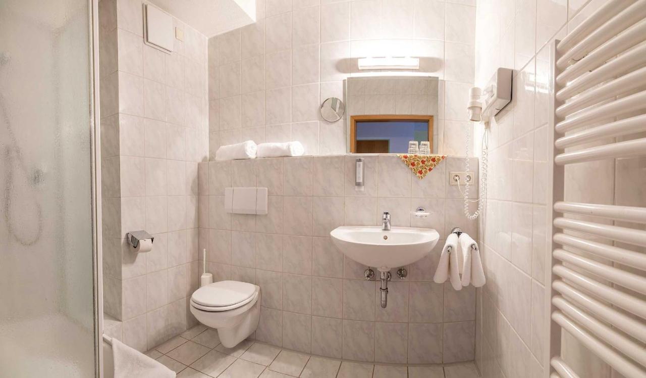 Classic Double Room,1270785649:JPEG