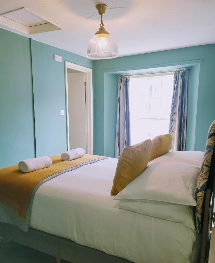 Double Room Bathroom