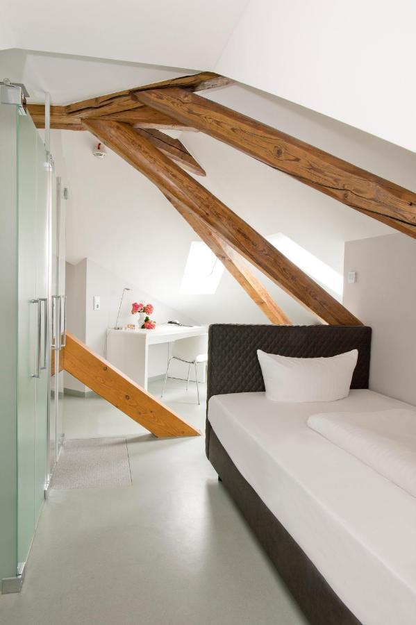Small Single Room