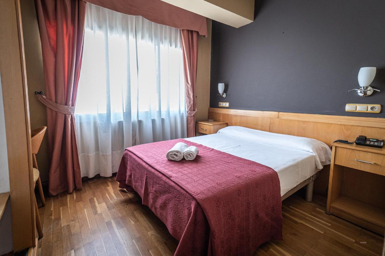 Single Room,1117714560:JPEG