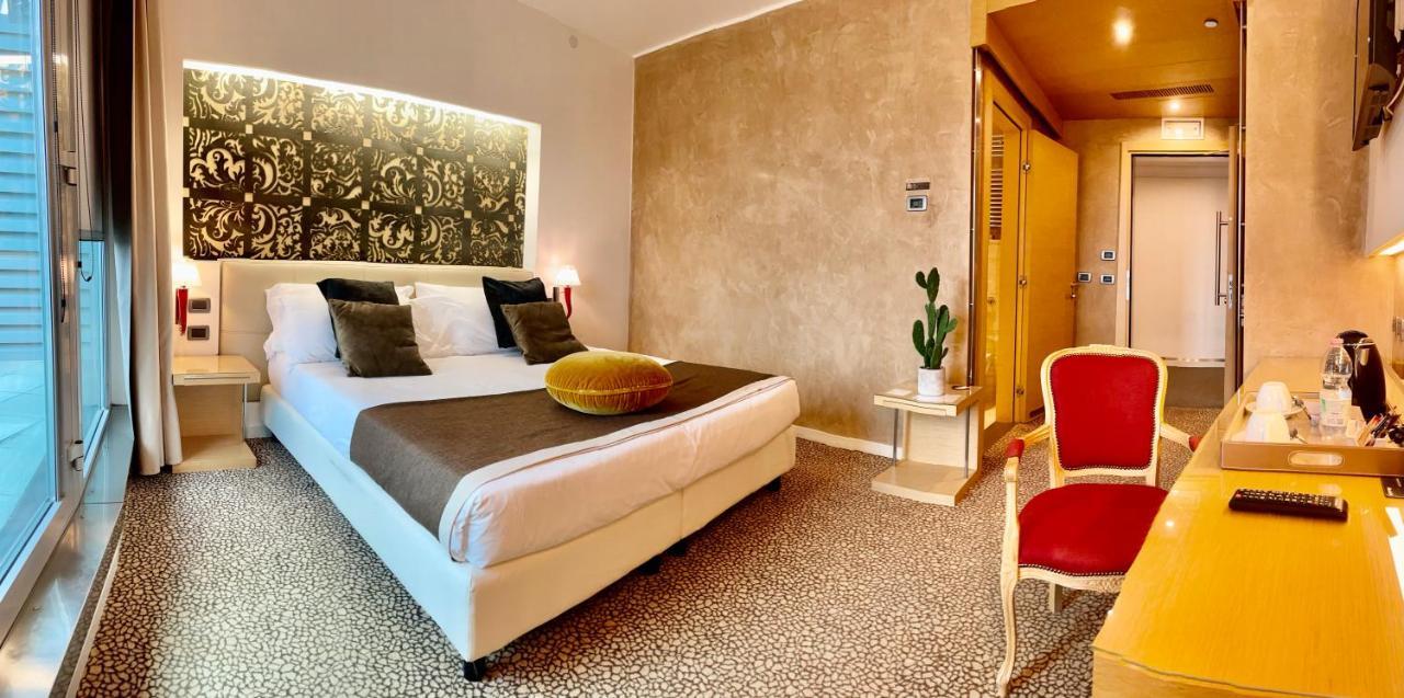 Superior Double or Twin Room,736476841:JPEG