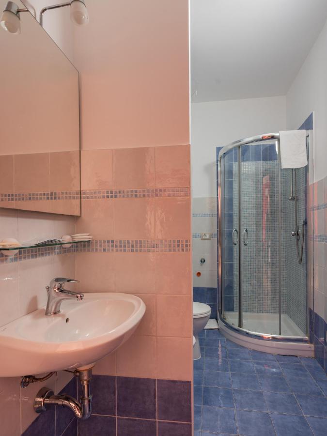Deluxe Room,1116137388:JPEG