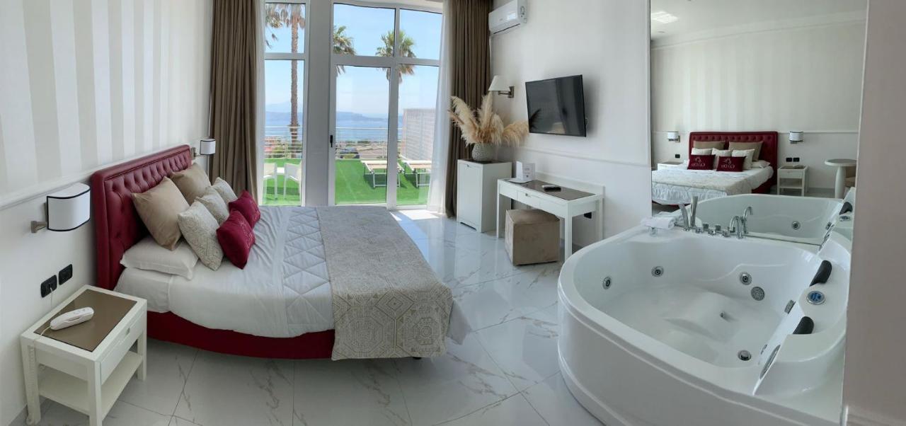 Junior Suite Spa Bath Sea View