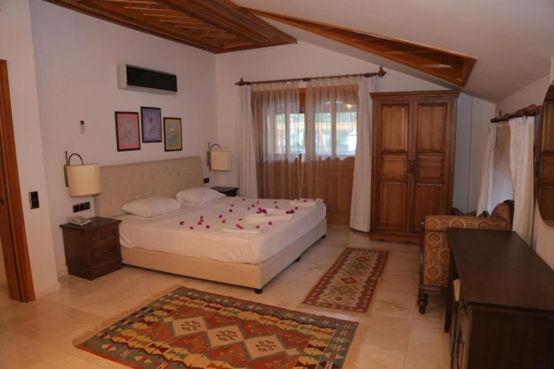 Junior Suite with Balcony