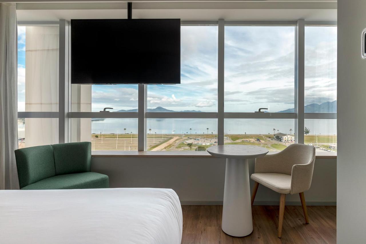 Queen Room with Sea View