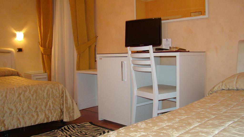 Dreibettzimmer
