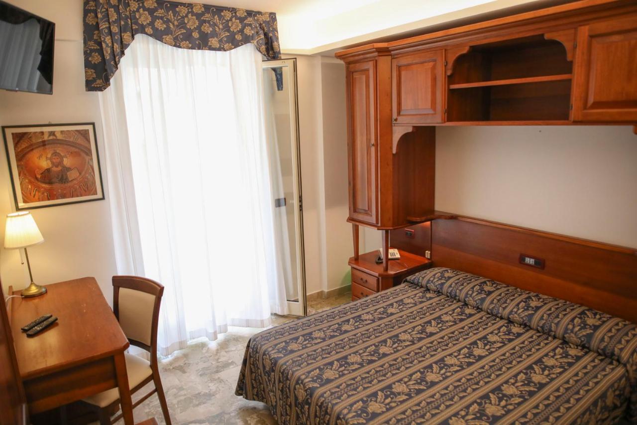 Comfort Double or Twin Room