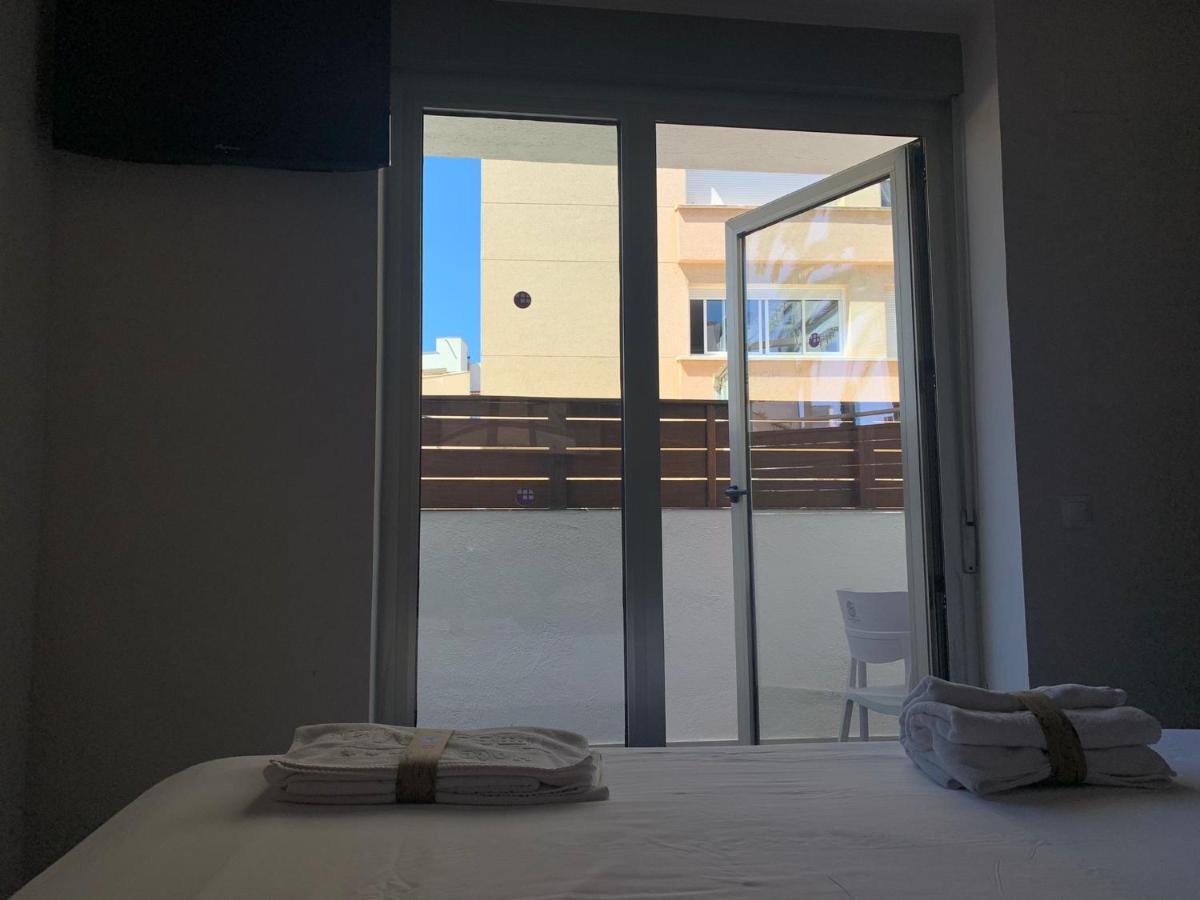 Apartment Balcony,1128421839:JPEG