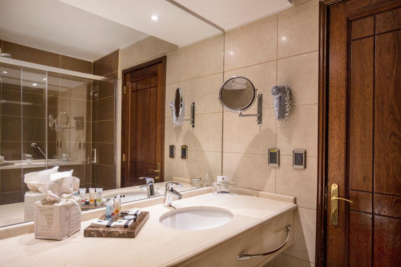 Executive Suite King