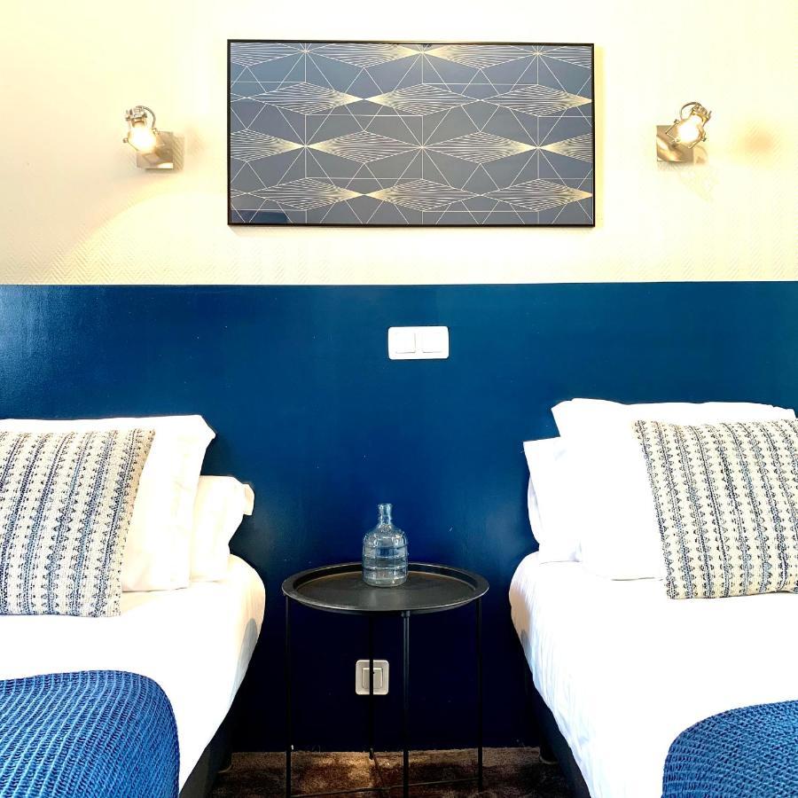Club Room