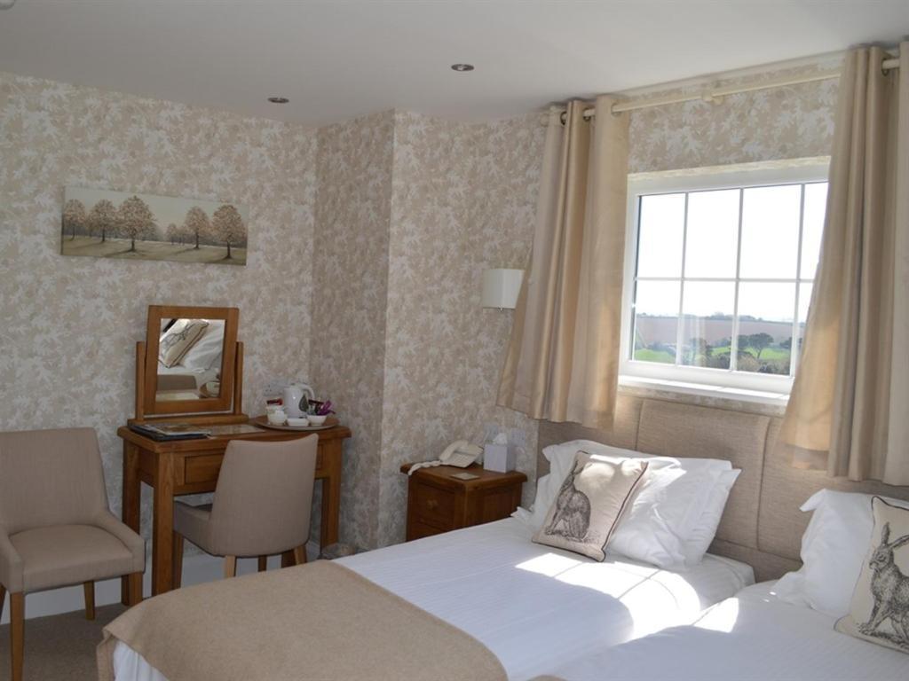 Standard Double or Twin Room,1133509677:JPEG