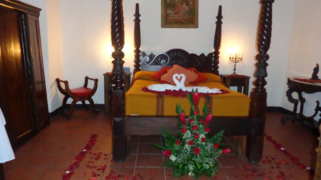 Double Room Private Bathroom
