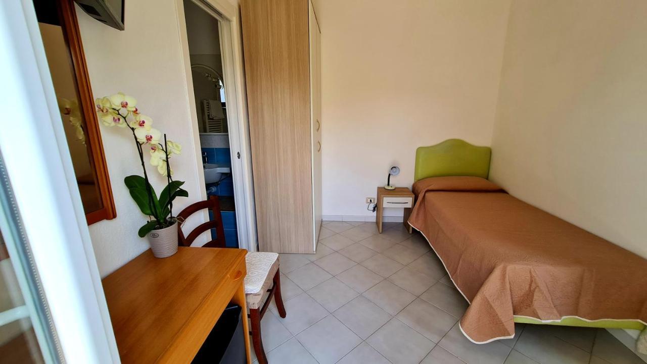 Camera Singola con Bagno Privato