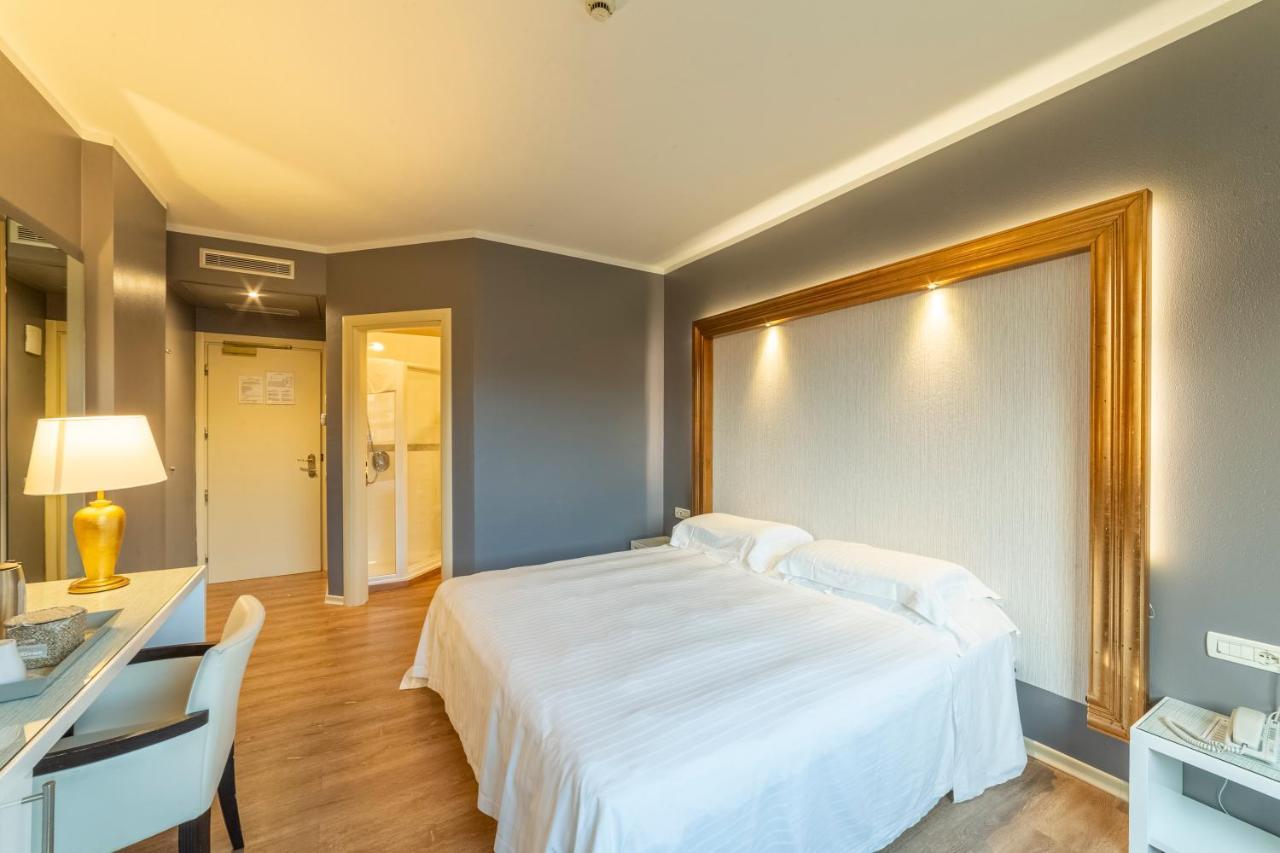 Smart Double or Twin Room,1136762092:JPEG