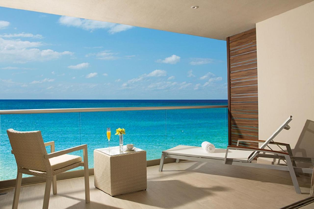 Preferred Club Junior Suite Ocean Front King