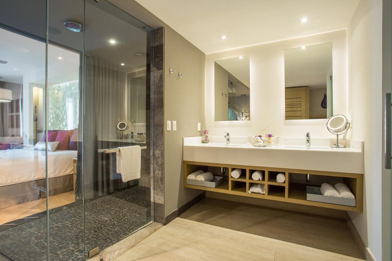 Preferred Club Junior Suite Ocean View King