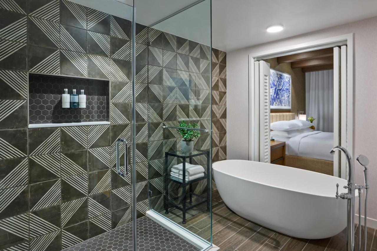 Grand Estate Presidential Two-Bedroom Suite