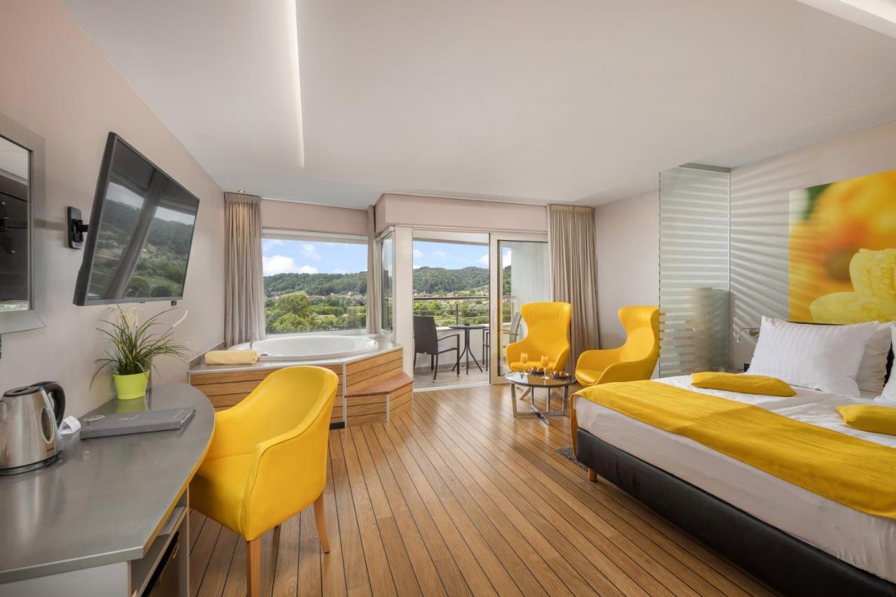 Double Room Spa Bath Balcony