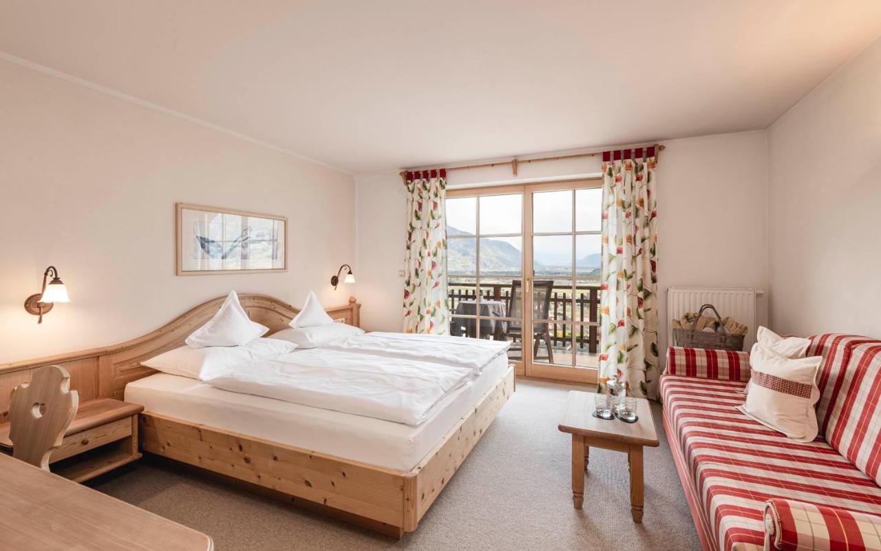 Double Room with Balcony (3 Adults)