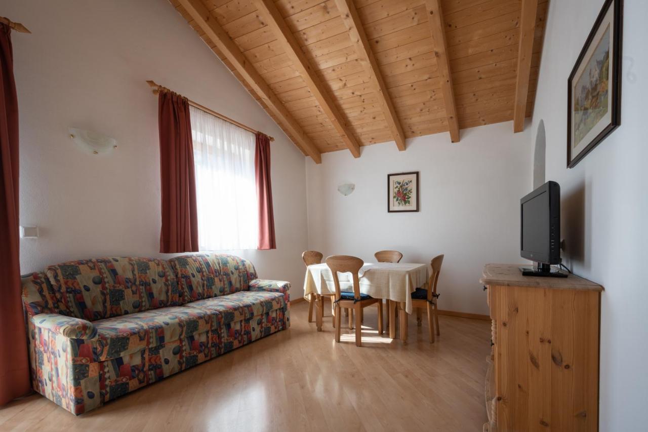One-Bedroom Apartment,1139200258:JPEG