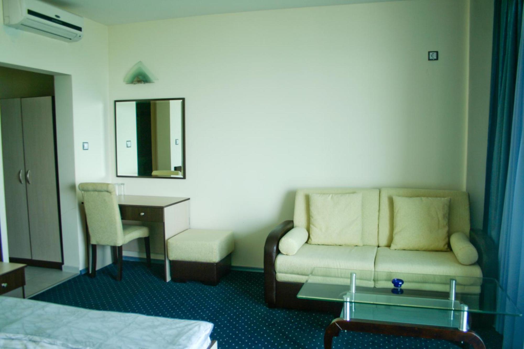Superior Double or Twin Room Sea View