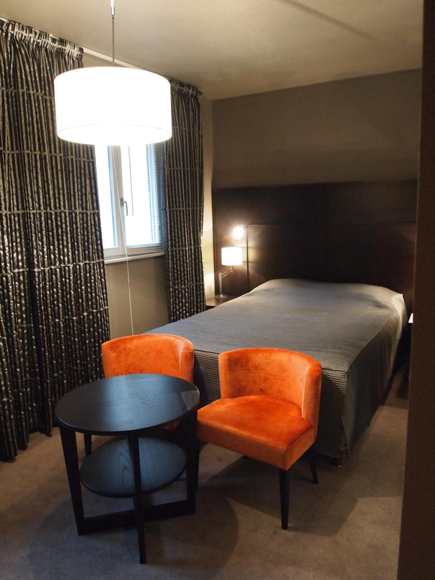 Standard Double or Twin Room,412399797:JPEG