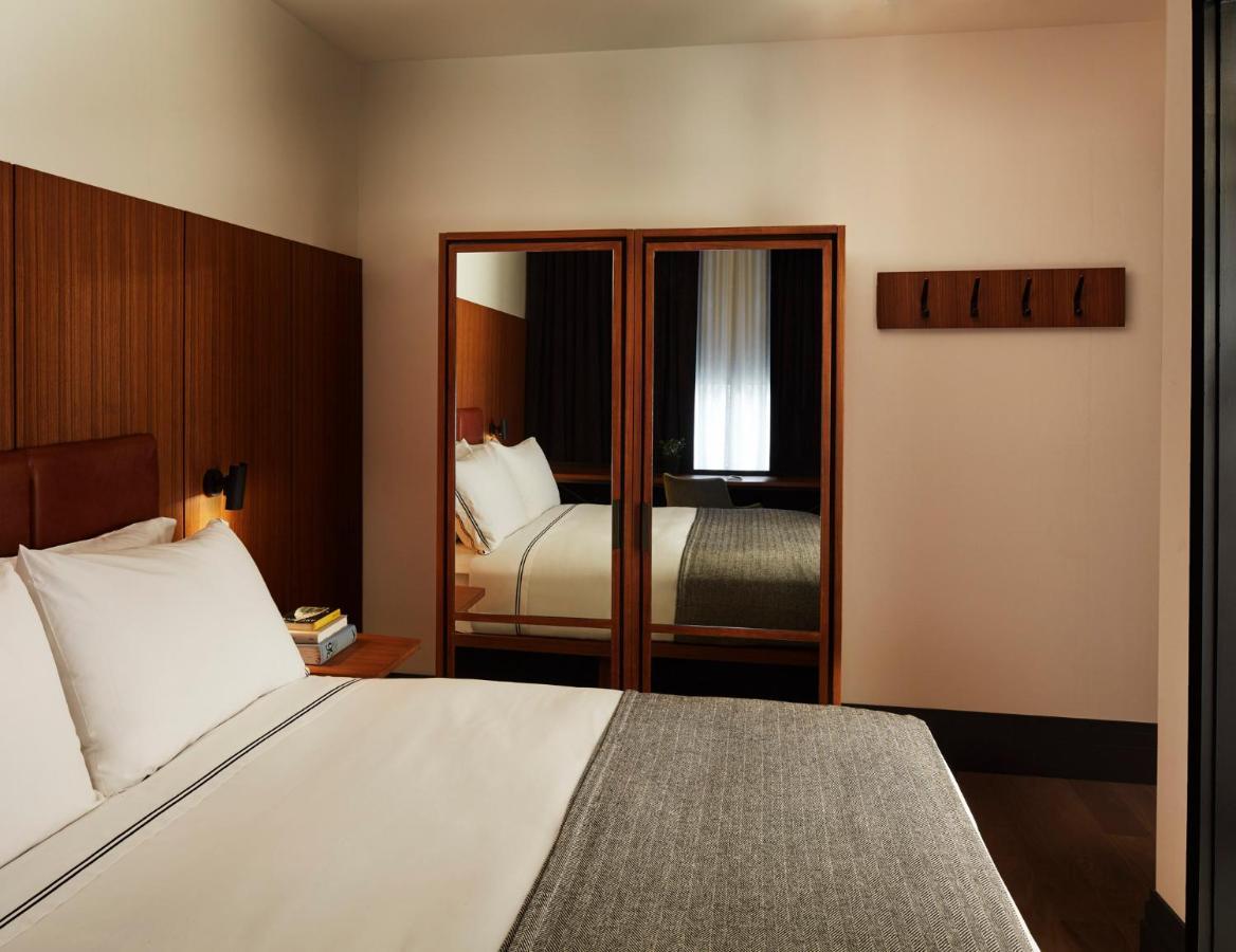 Interior Queen,1320196546:JPEG