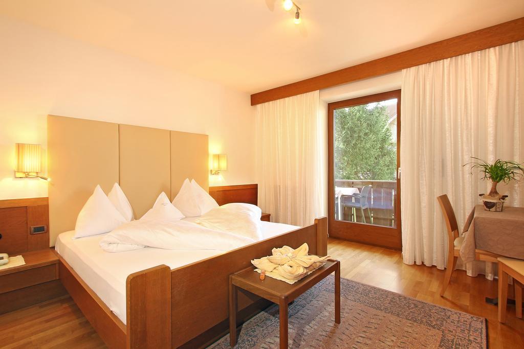 Standard Double Room Balcony,114160727:JPEG