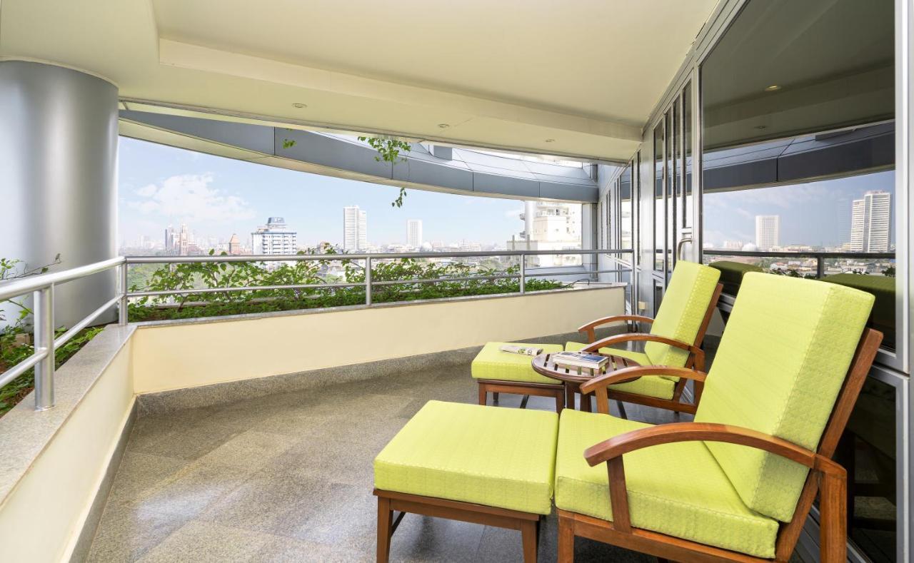 Two-Bedroom Apartment City View
