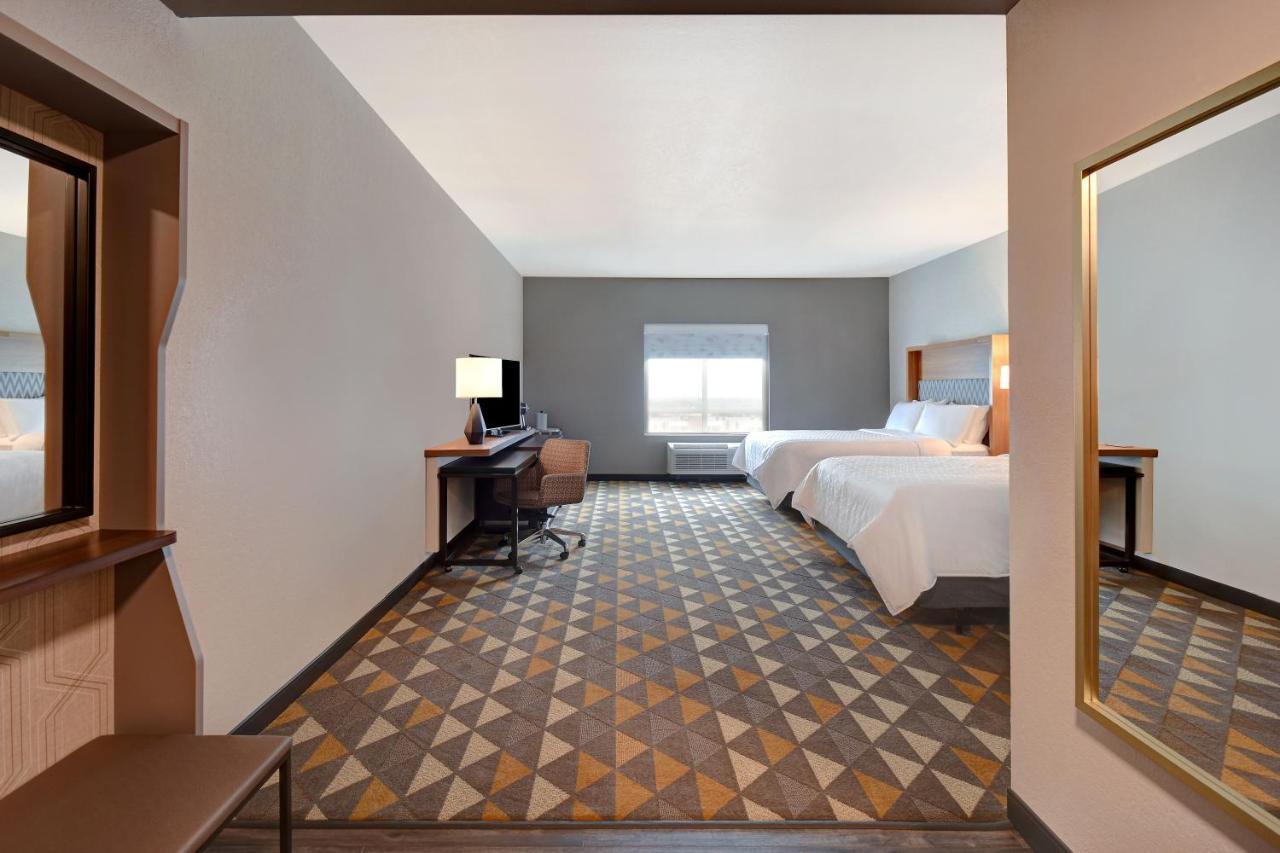 Premium Queen Room Two Queen Beds