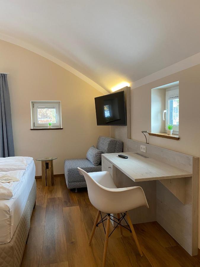 Double Room,1144136940:JPEG