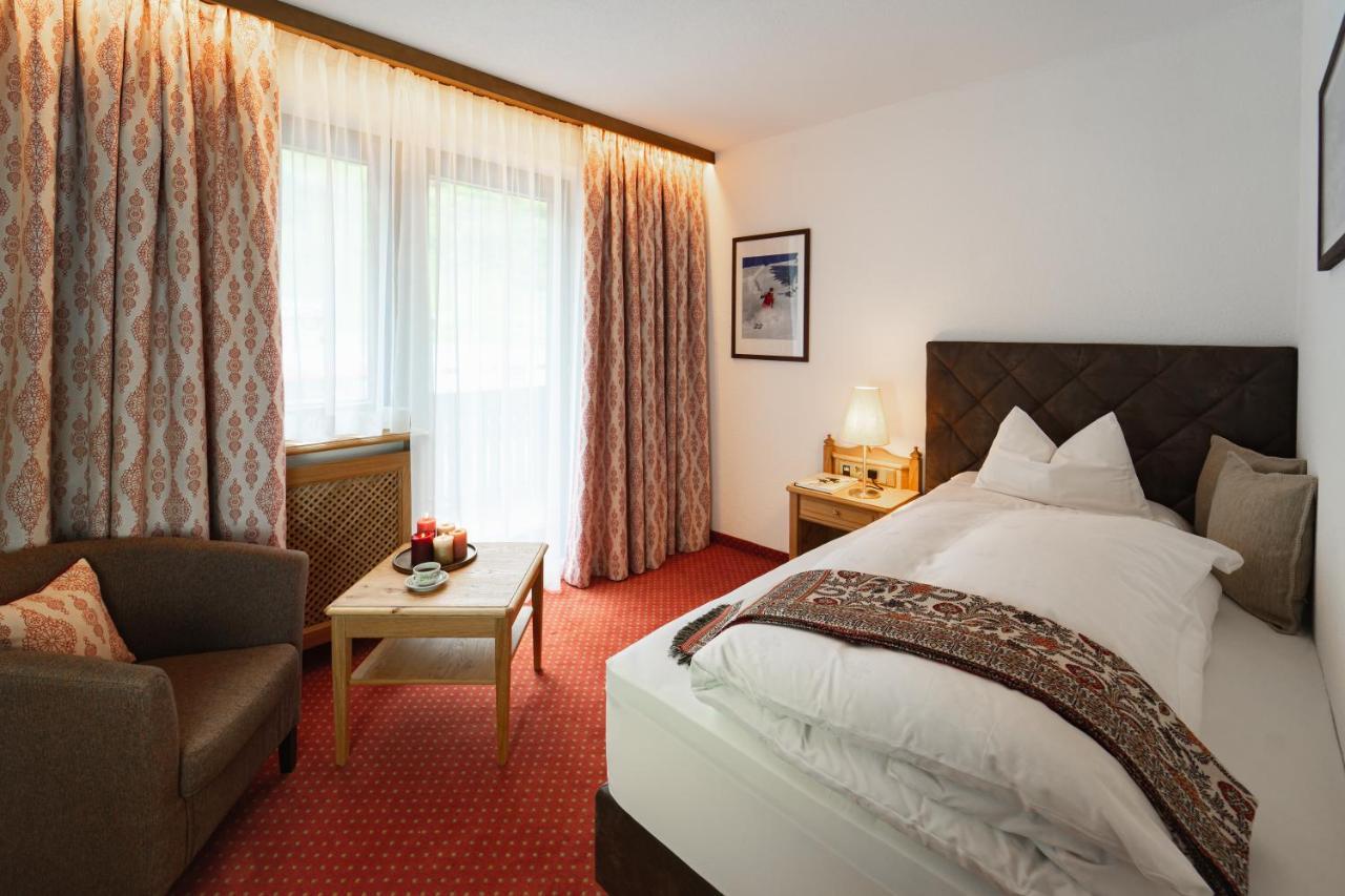 Single Room,1586841987:JPEG