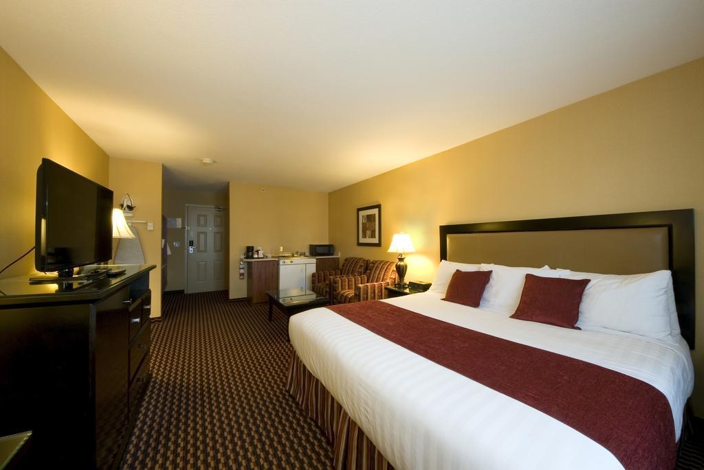 Business King Room