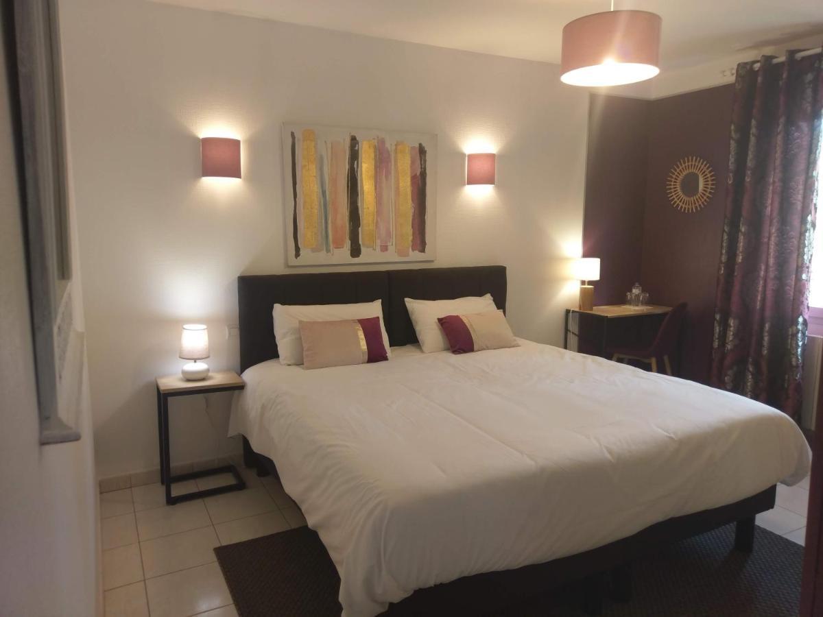 Double or Twin Room,1194418360:JPEG