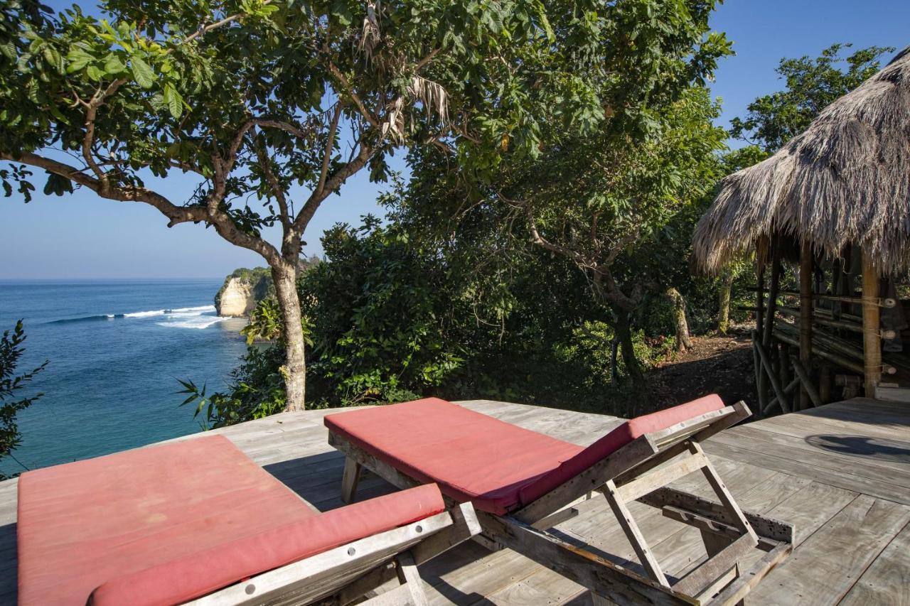 Bungalow with Sea View