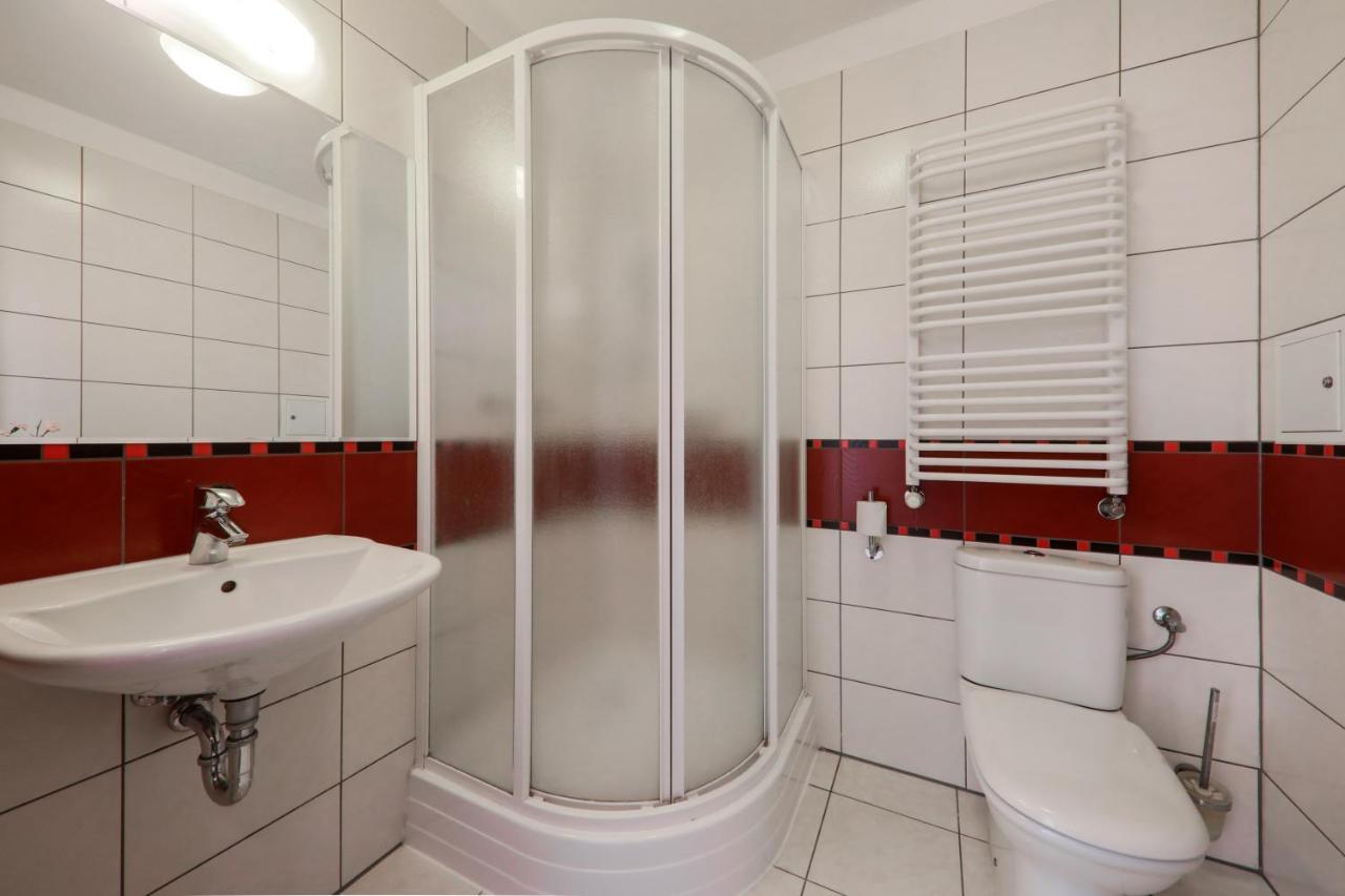 Large Single Room