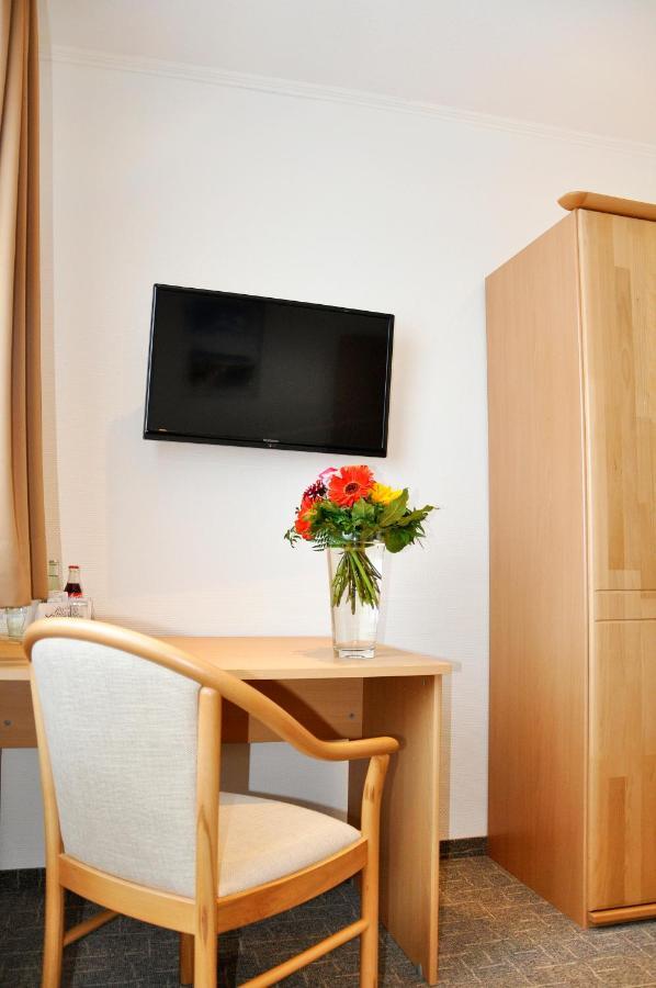 Single Room,1151973657:JPEG