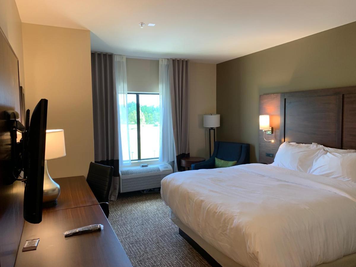 King Room - Accessible/Non Smoking
