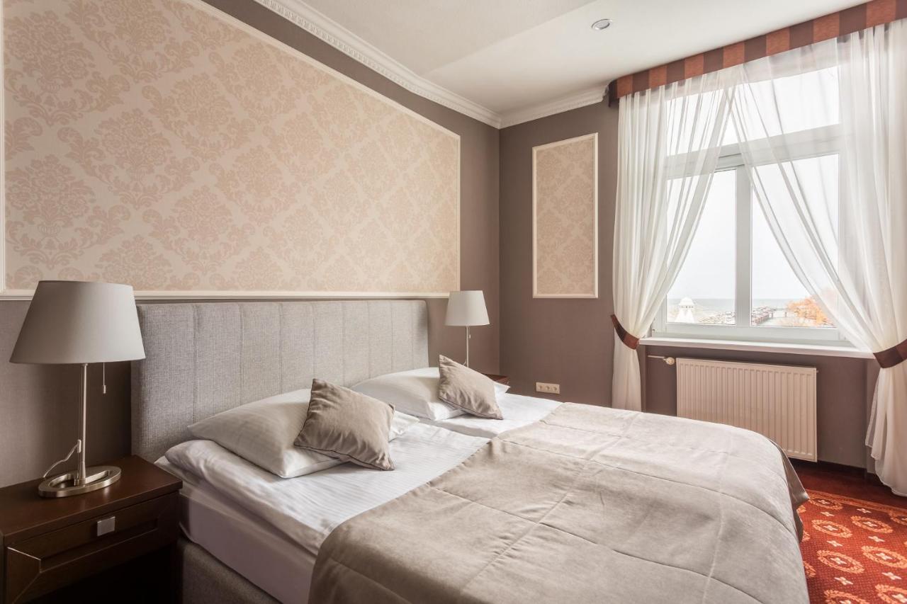 One-Bedroom Apartment Sea View