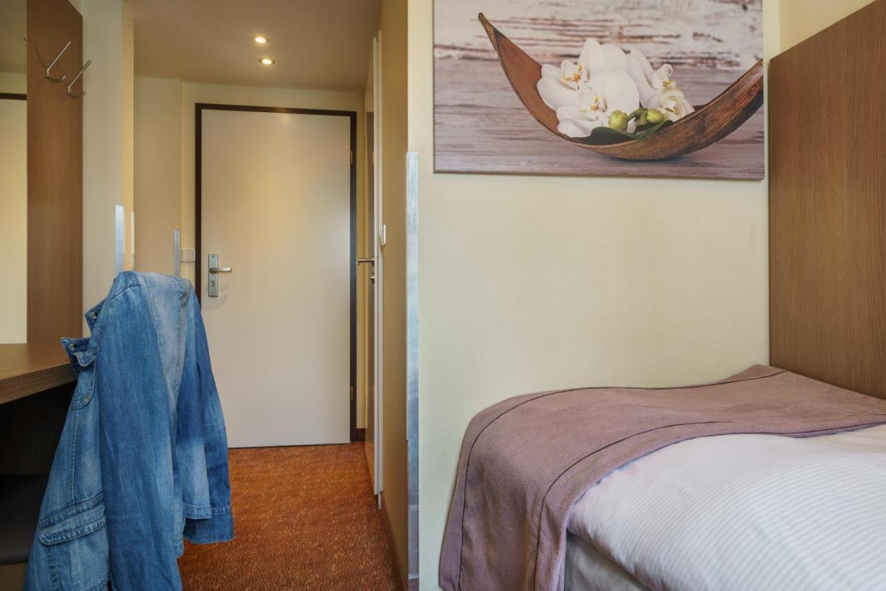 Economy Single Room