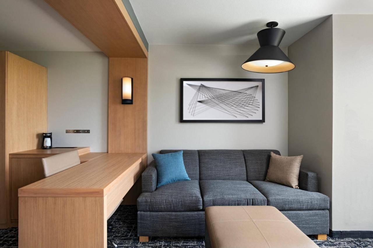 King Room with Sofa Bed