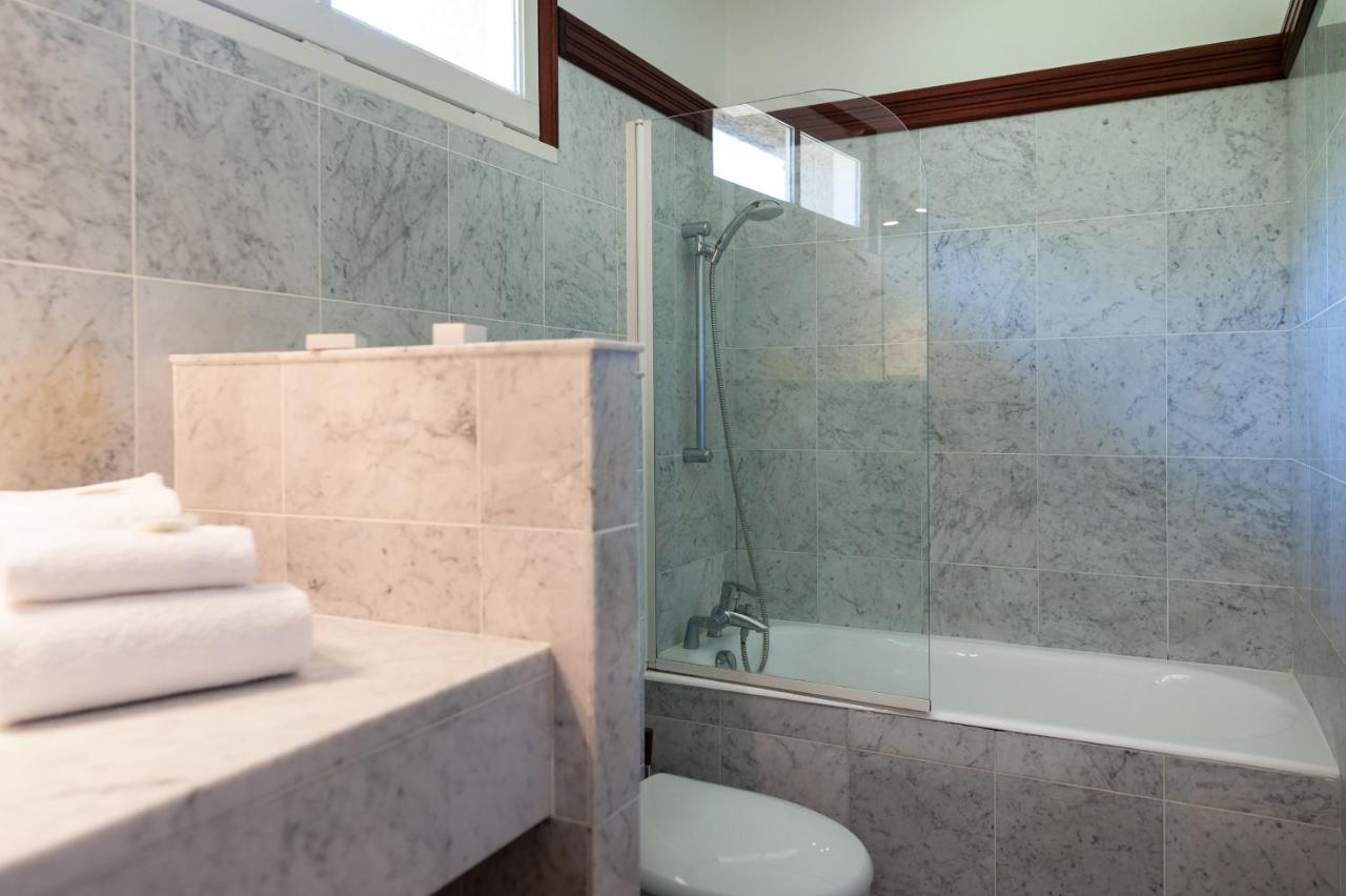 Double Room Bath
