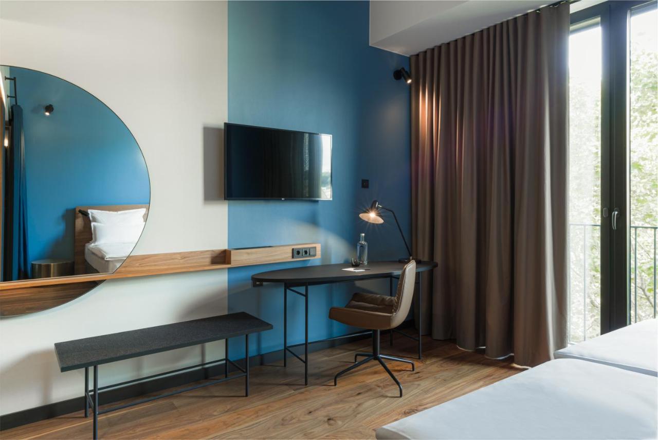 Urban Room