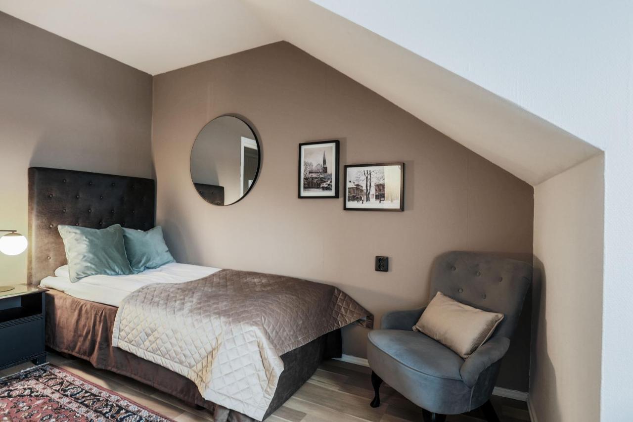 Compact Single Room
