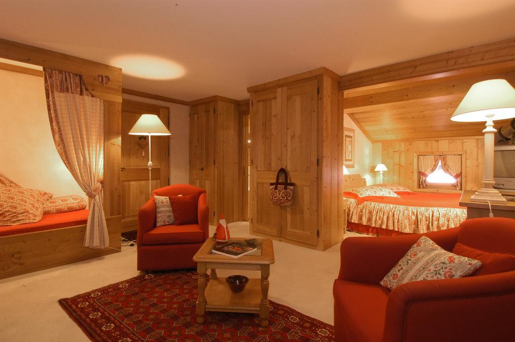 Large Double Room