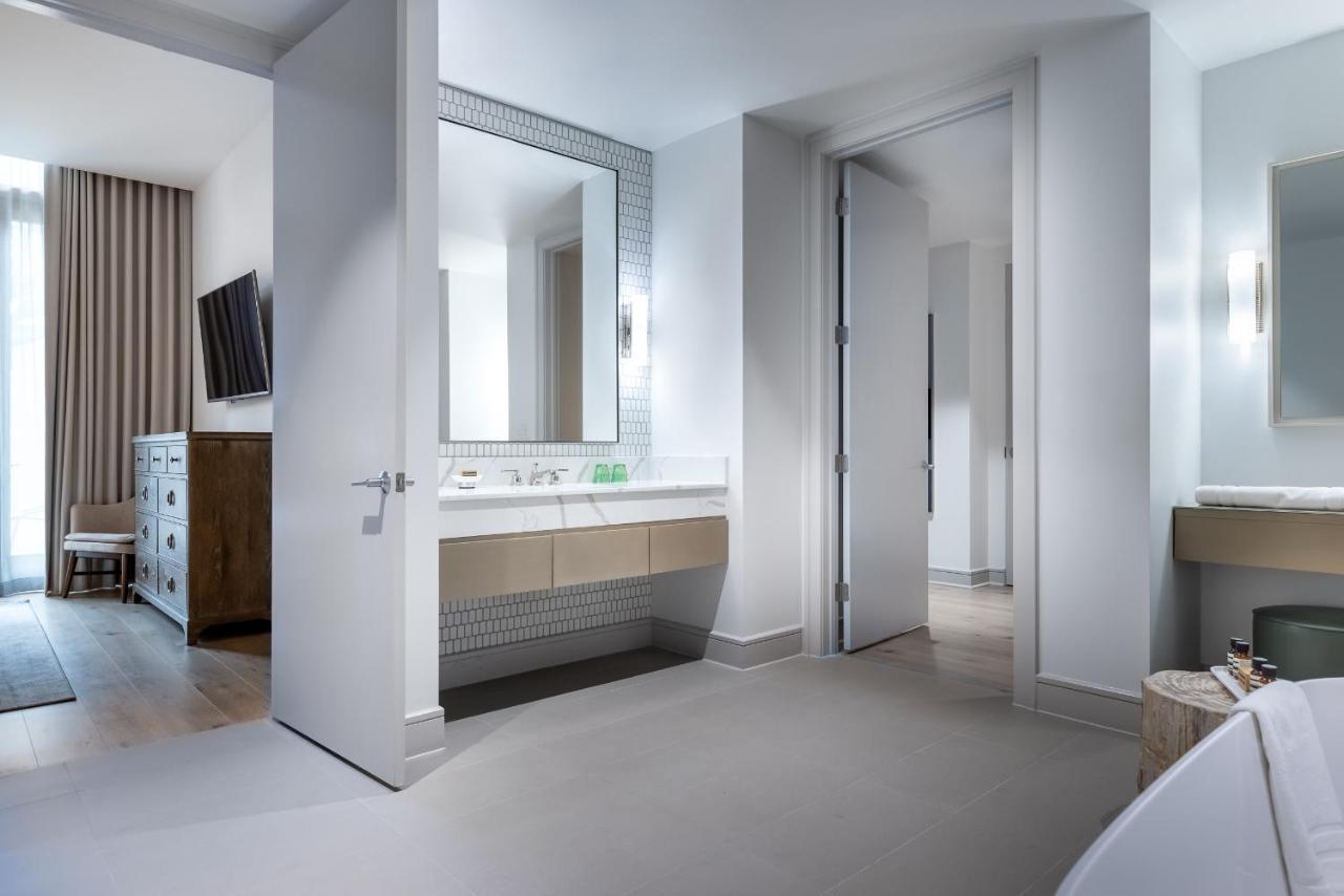 Tower Luxury Suite,1157375322:JPEG